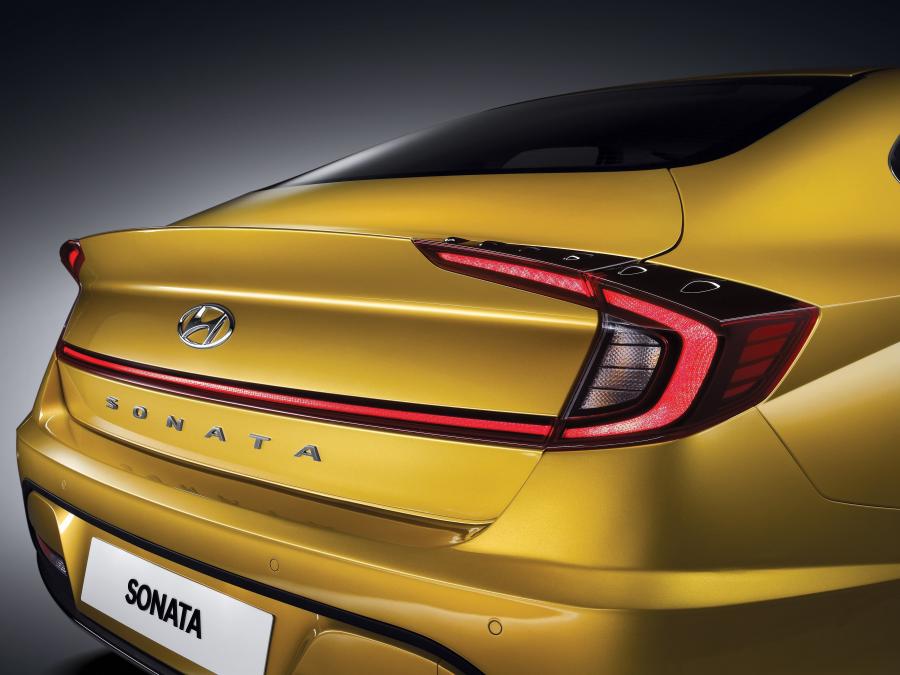 Детали экстерьера Hyundai Sonata 2019 года  (KR) (фото 3 из 42)